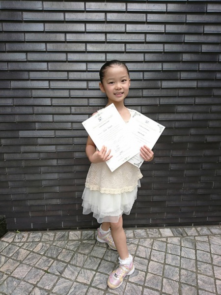 先日行われたワークショップにて、小学生の生徒たちが奨励賞を頂きました。